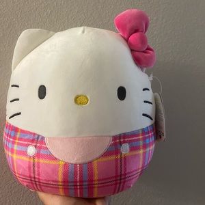 Hello kitty squishmallow